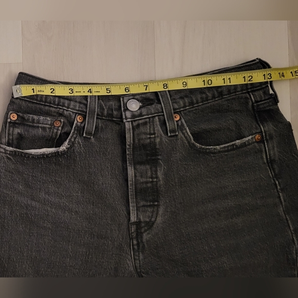 Levi's 501 ankle jeans, size 25, washed-out black - Picture 5 of 9